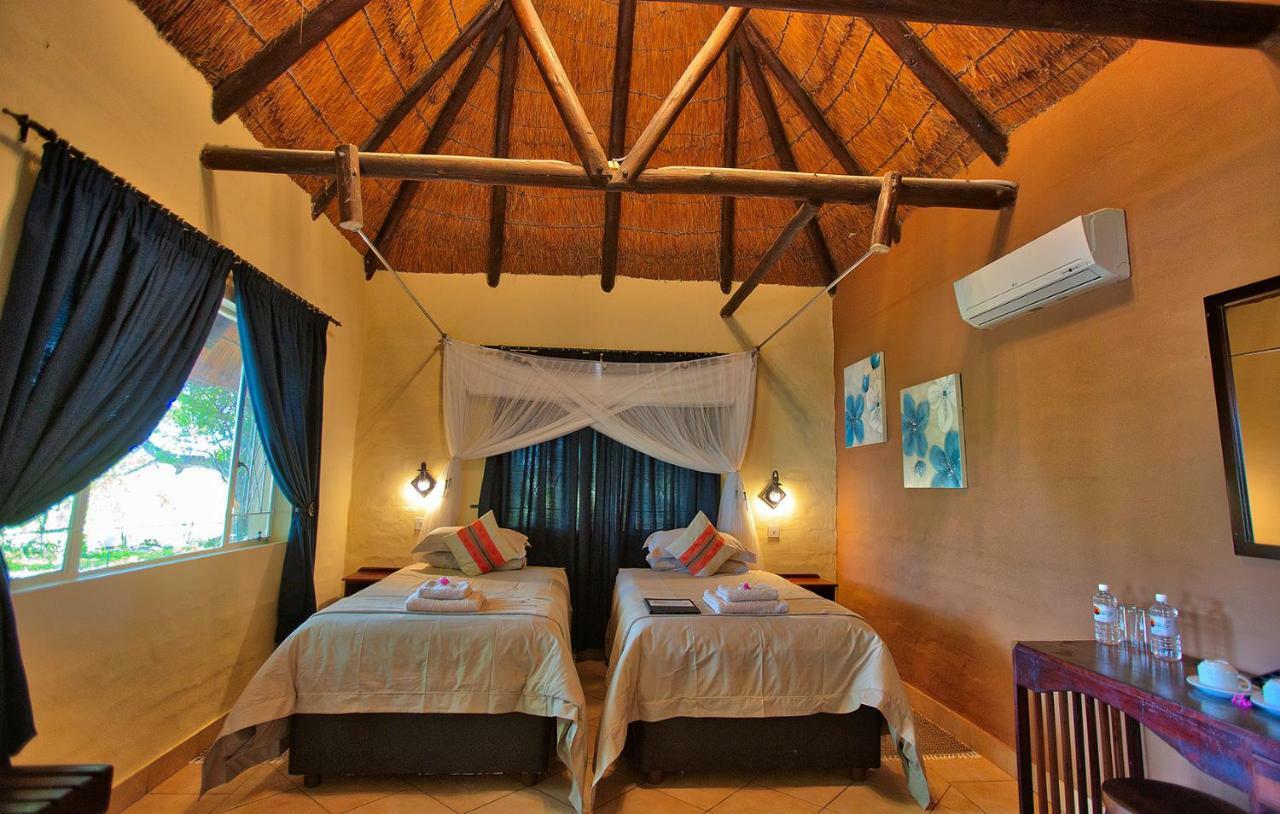 Island Safari Lodge Maun Kültér fotó